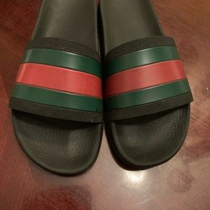 SOLD....... DO NOT PURCHASE...Gucci Slides